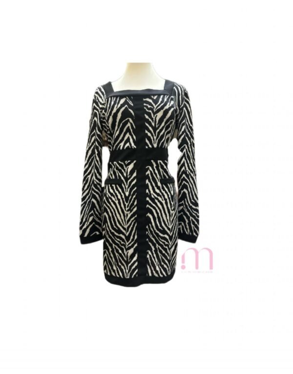 Robe zébrée à manches longues – Taille L