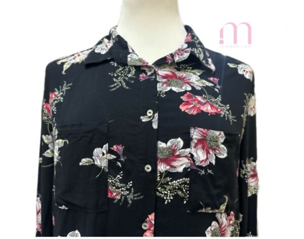 Chemisier Fleuri Fond Noir- Taille 34/XS - Image 2