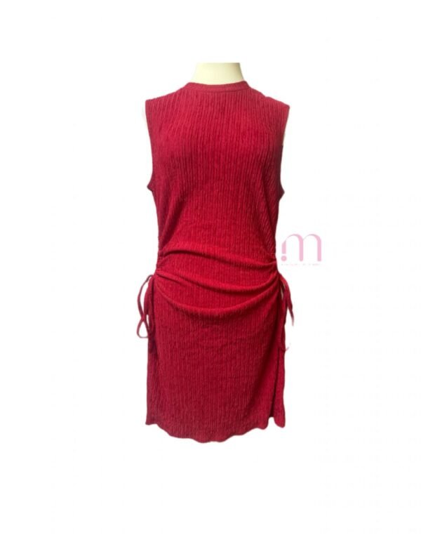 Robe rouge foncé sans manches – Taille L