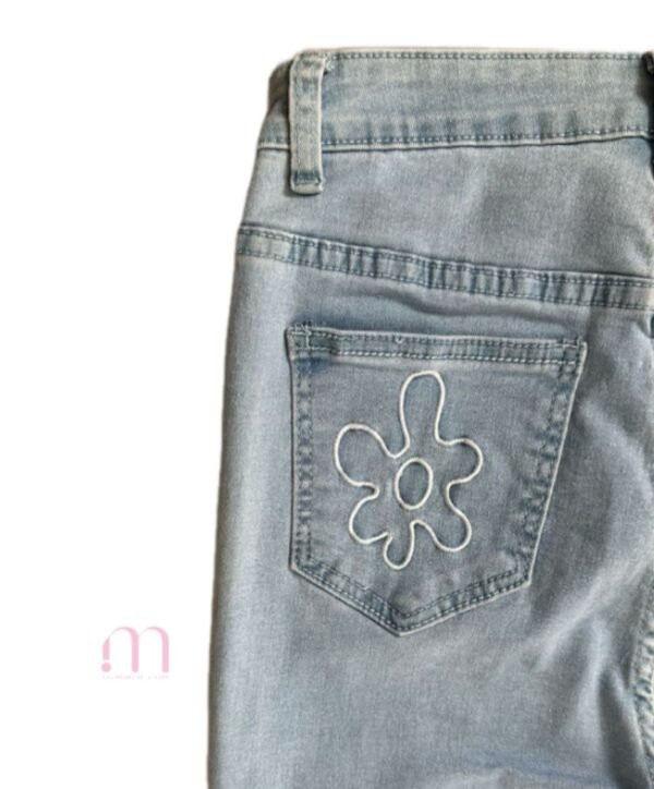JEANS broderie Fleurs - Taille 36 / S - Image 2