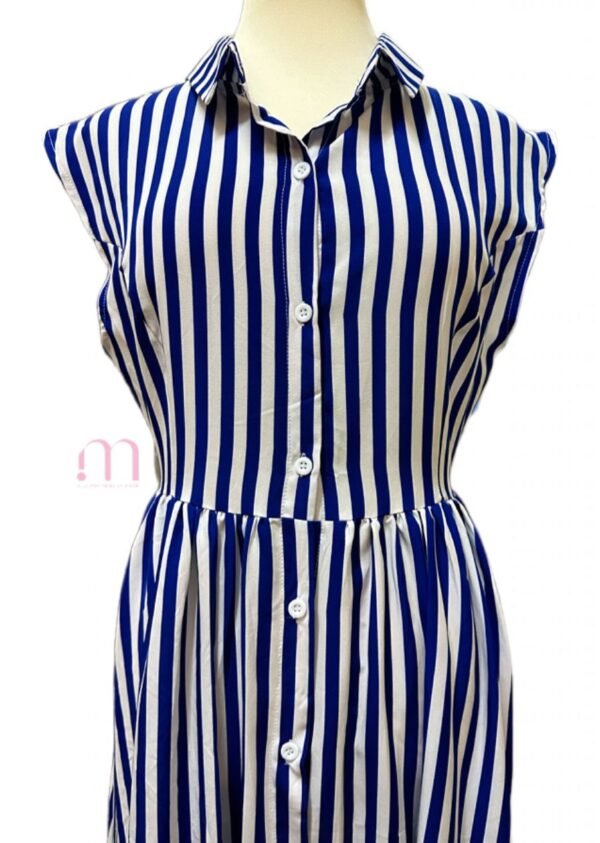 Longue robe sans manches à rayures bleues - Taille S